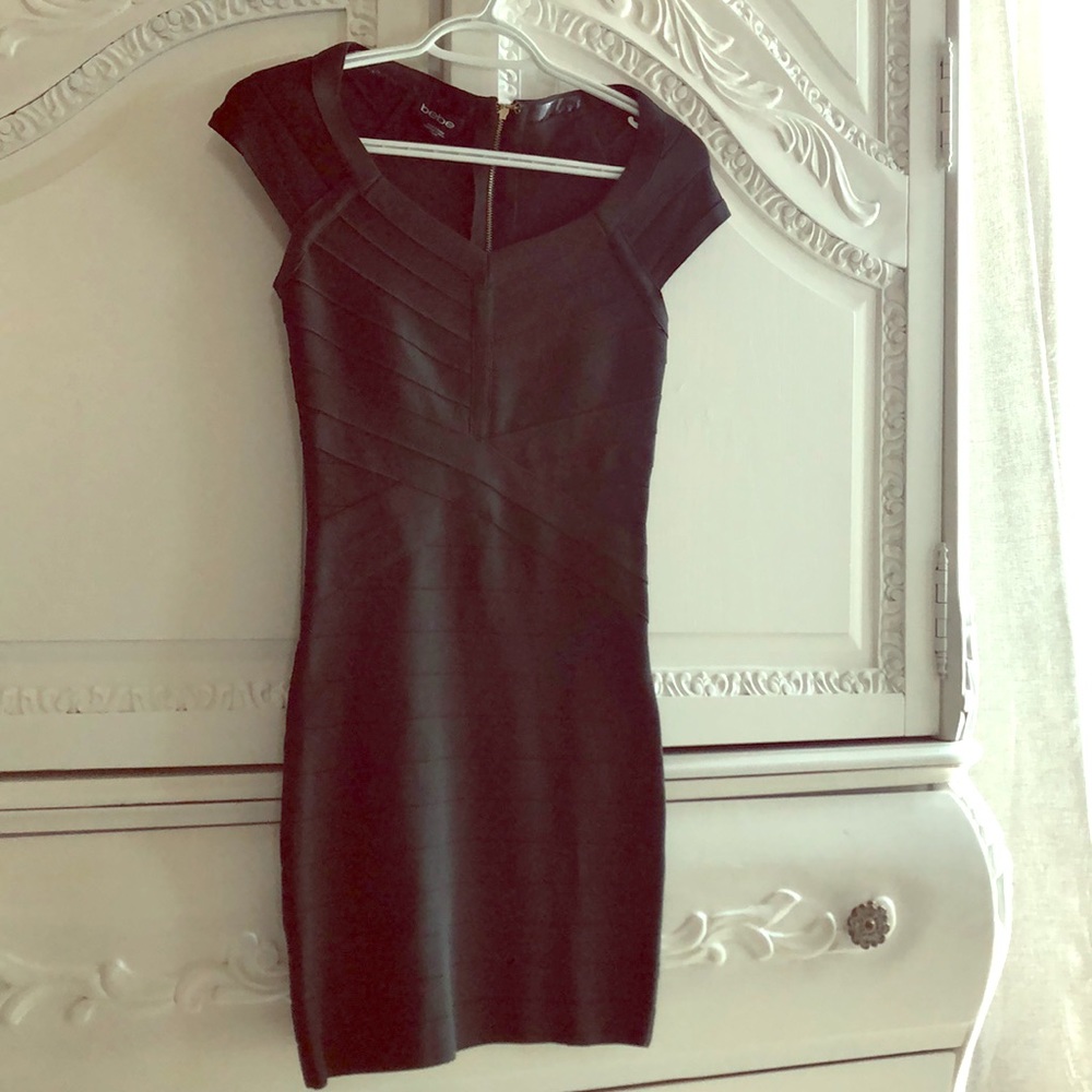 XS lightly used Bebe bandage Dark Green Dress